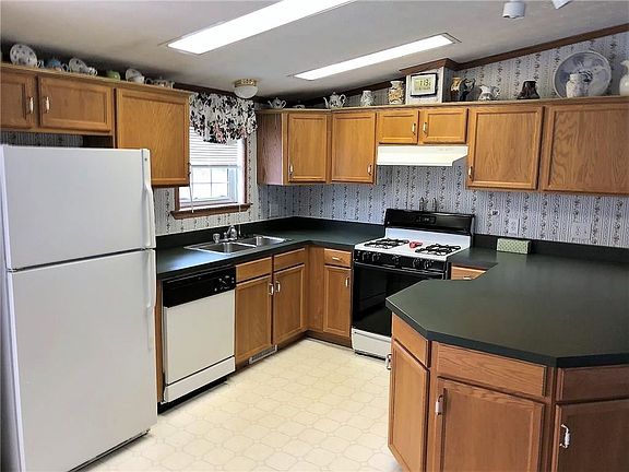 3rd image of 6302 Murphy Dr #C025
