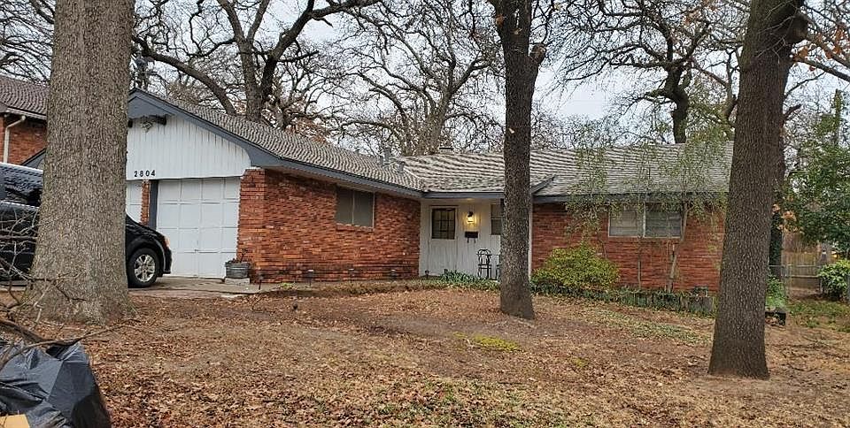 1st image of 2804 N Redmond Ave