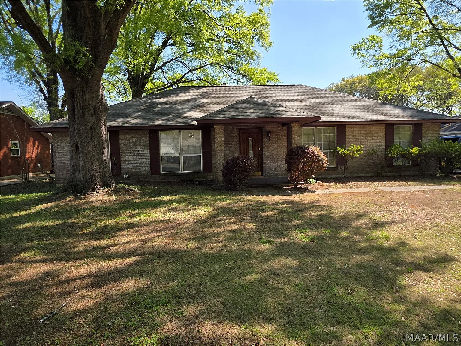 3 bed, 2.0 bath, 1728 sqft, $1,725 — Photo 1