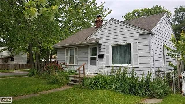 1st image of 19405 Meier St
