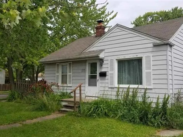 19405 Meier St, Roseville, MI 48066