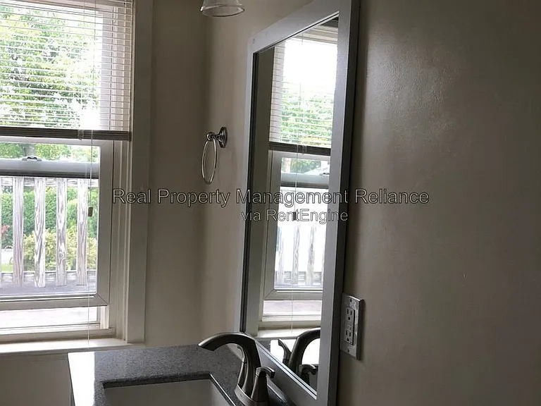 16 Franklin Pl #3-R — Photo 10