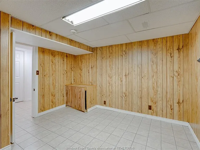 1627 Marentette Ave #BASEMENT — Photo 13