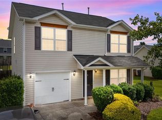 2805 Quail Oaks Dr, Greensboro, NC 27405
