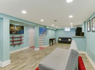 5030 Queen Ave N, Minneapolis, MN 55430