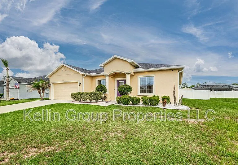2611 Highlands Creek Way — Photo 2