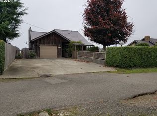 97822 Crestline Loop, Brookings, OR 97415