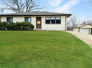 1723 Arizona Ave NE, Cedar Rapids, IA 52402