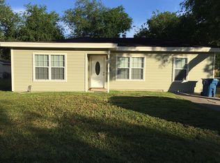1509 Algee St, Port Lavaca, TX 77979