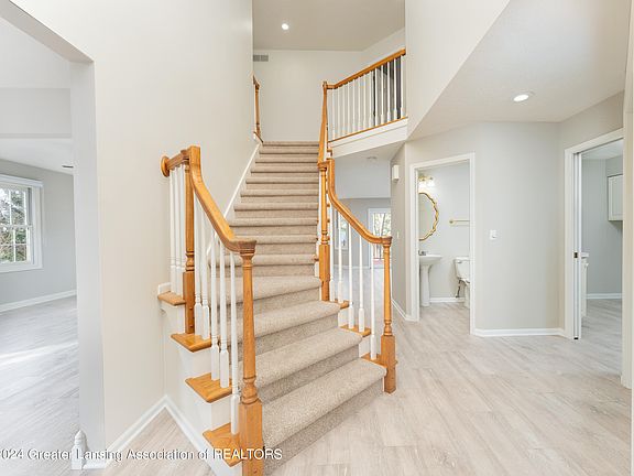 4th image of 4461 Alderwood Dr