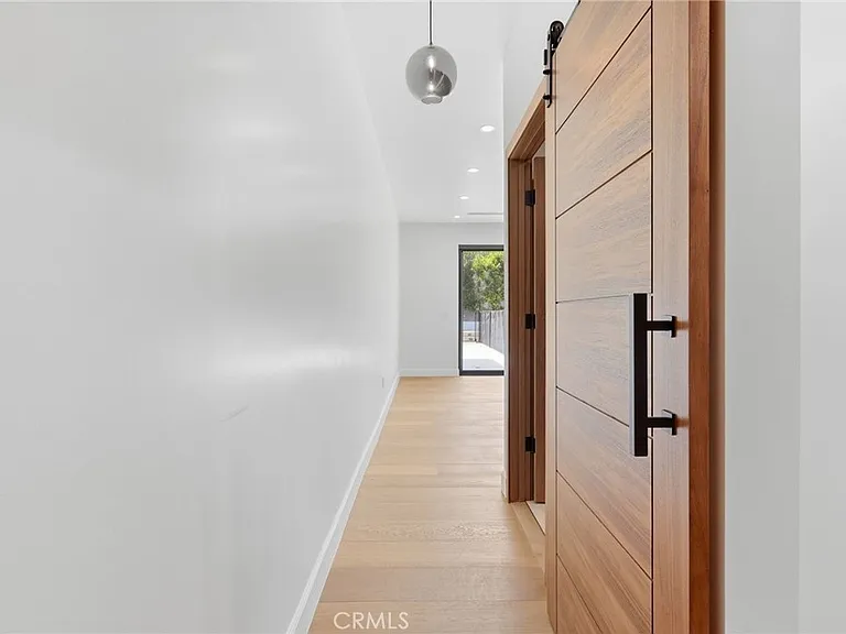 22300 Philiprimm St — Photo 31