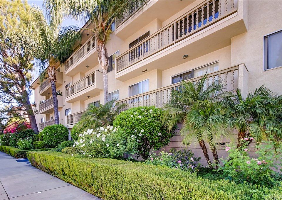1st image of 5400 Lindley Ave Unit 307