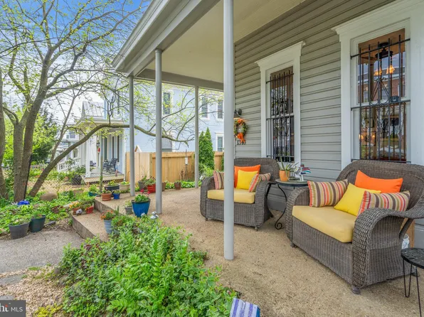 1340 Valley Pl SE, Washington, DC 20020