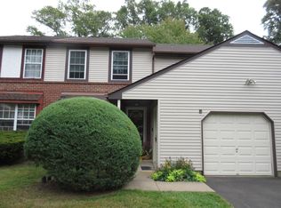 558 S Dove Rd, Yardley, PA 19067