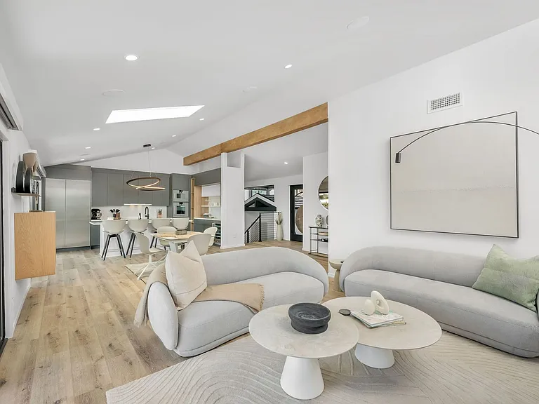 34031 Mazo Dr — Photo 11