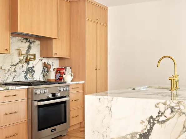 47 Madison Street image 9 of 29