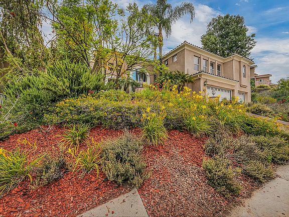 3rd image of 24241 Hillhurst Dr