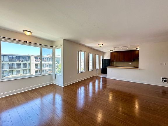 2nd image of 2007 Pacific Ave APT 2