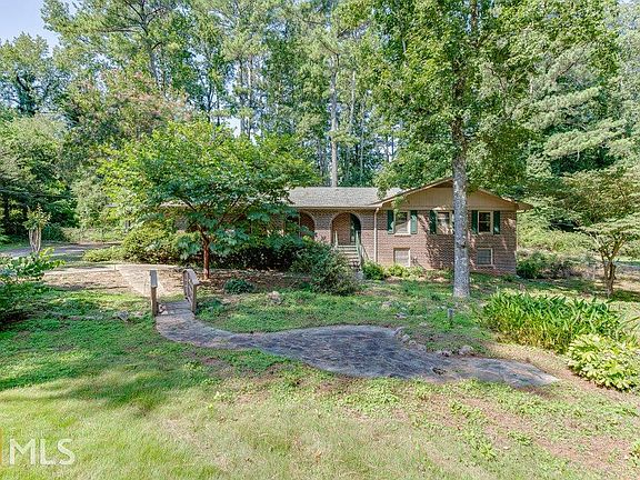 2nd image of 1055 Lanford Dr