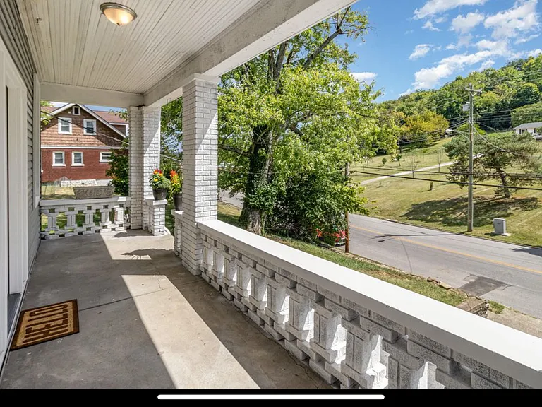 768 Highland Ave — Photo 6