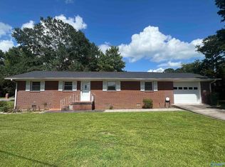 1800 Smith St SW, Hartselle, AL 35640