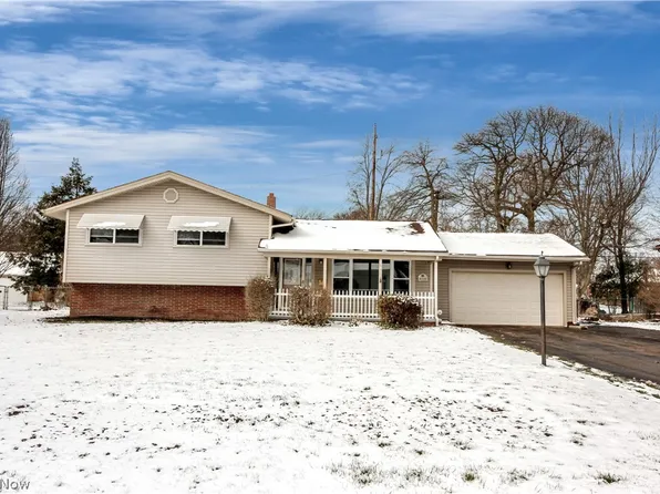 6304 Meadowbrook Dr, Mentor, OH 44060