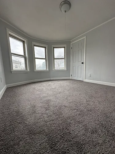 34 Ellis Ave #2 Photo 1