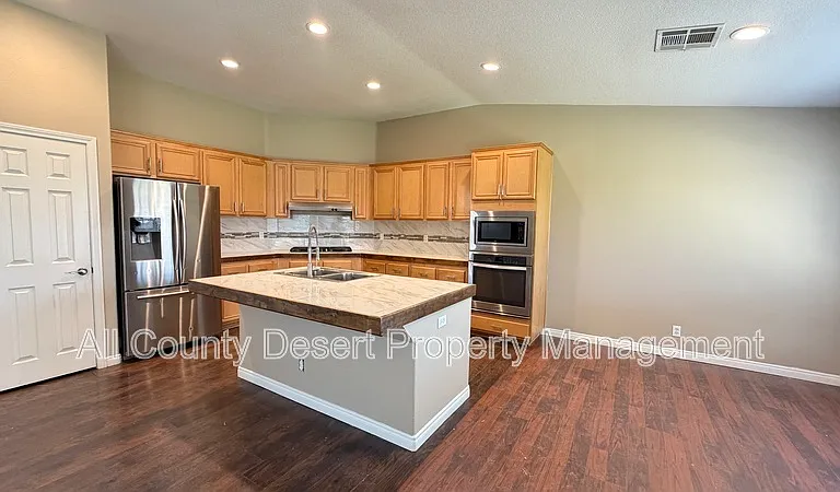 80655 Philadelphia Ave — Photo 5