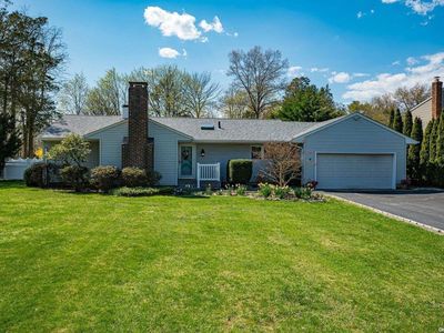 1 Hull Place, East Northport, NY, 11731