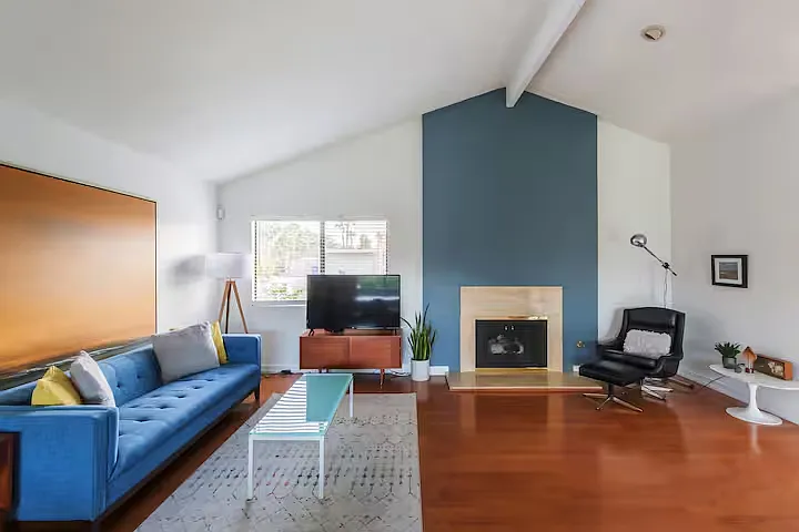 3 bed, 1452 sqft, $5,100 — Photo 4