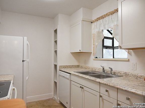 2nd image of 11843 Braesview APT 1501
