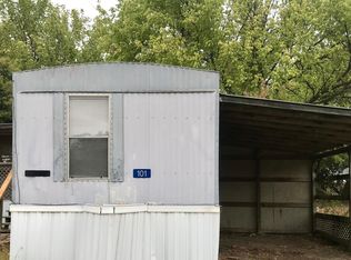 101 Blair Ln, Center Point, TX 78010