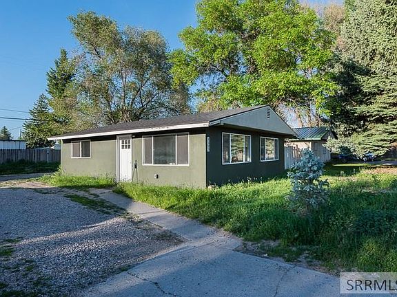 4th image of 1305 E 1st St