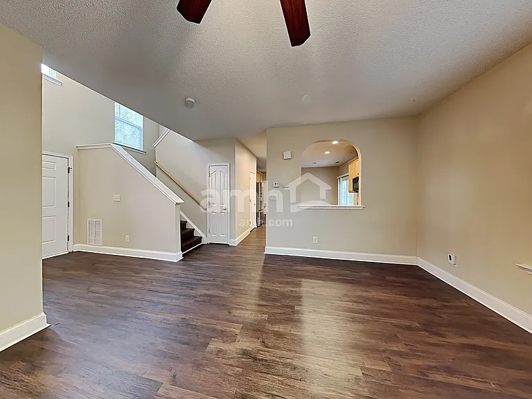 5617 Enoree Ln — Photo 8