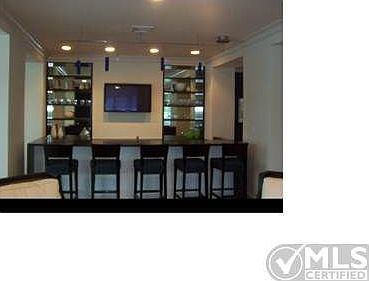 4th image of 625 Casa Loma Blvd Unit 201