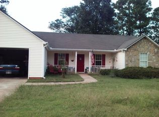 411 Red Oak Ct, Monroe, GA 30655