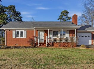 307 Sunrise Ave, Asheboro, NC 27203