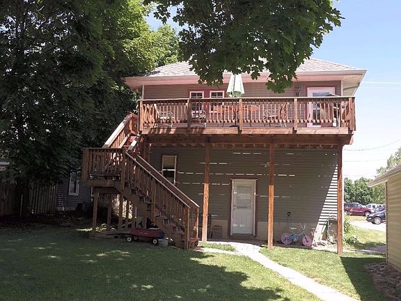4th image of 10222 Erie St