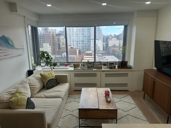 175 West 12th Street image 2 of 9