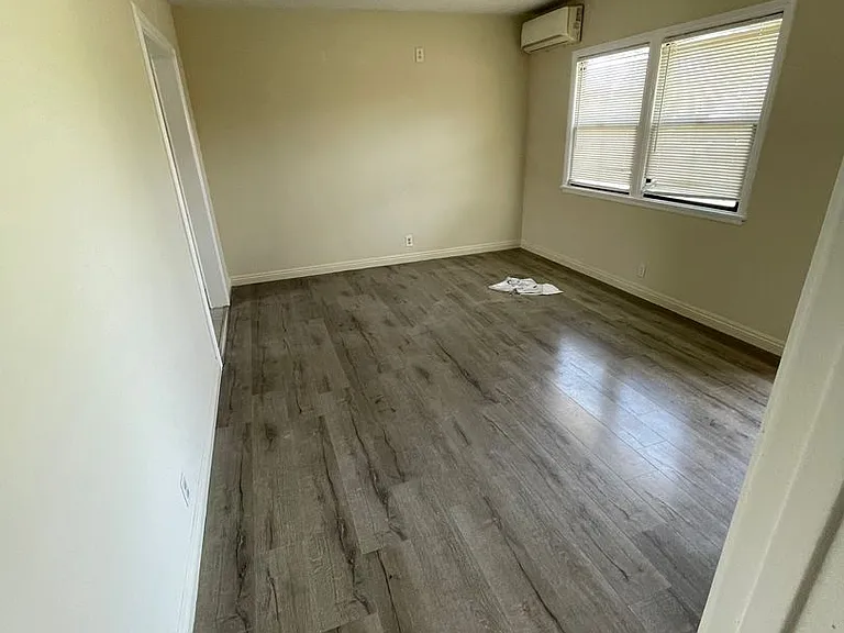 1131 Okoboji Dr — Photo 8