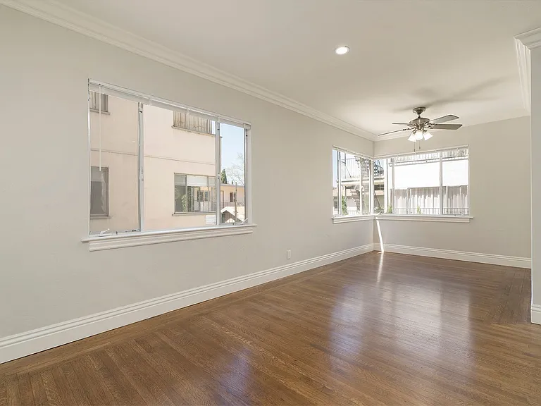 433 Adams St #1E — Photo 13