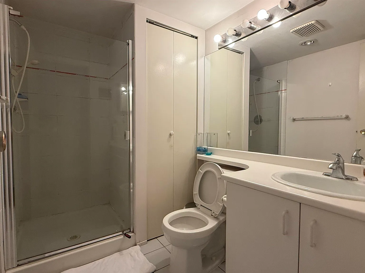 1 bed, 965 sqft, $1,000 — Photo 4