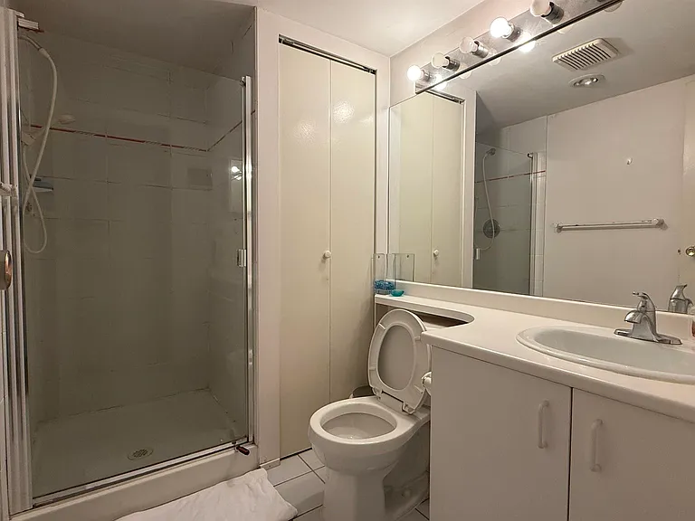 7040 Granville Ave #1008 — Photo 4