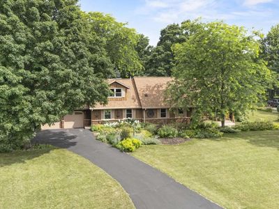 S56W23606 Maplewood Terrace, Waukesha, WI, 53189