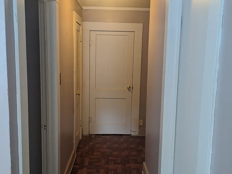 802 McCreight St — Photo 3