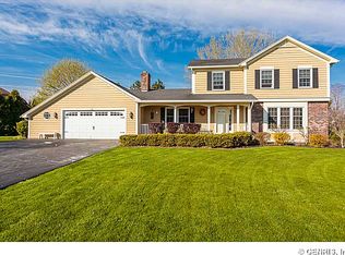 26 Hunting Spg, Rochester, NY 14624