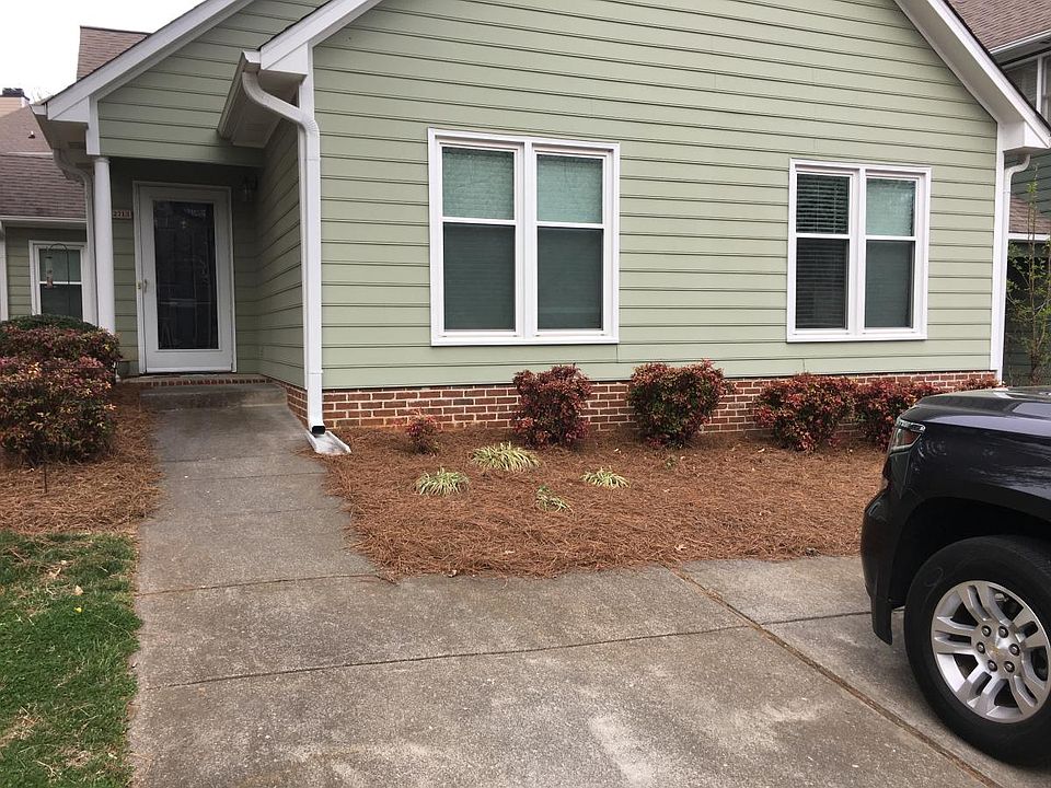 Front of townhome