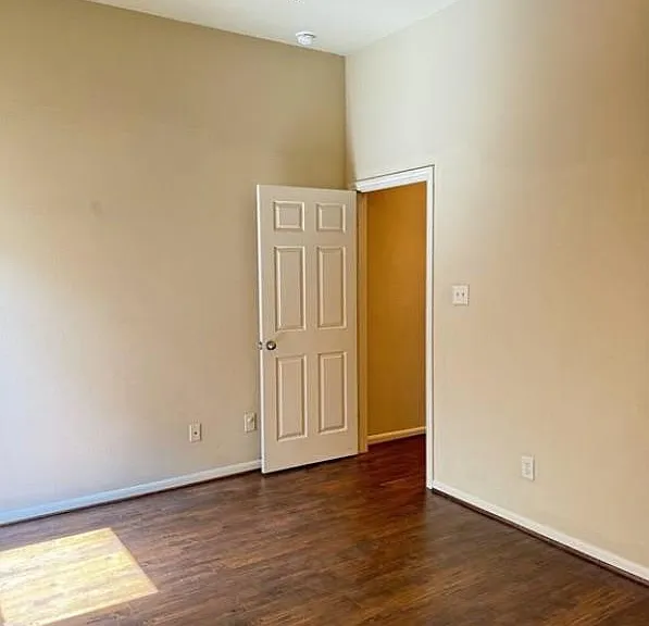 27926 Barberry Banks Ln — Photo 24