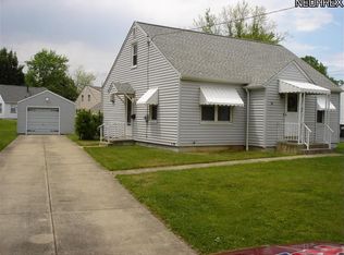 56 Carnegie Ave, Youngstown, OH
