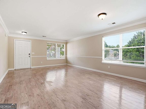 4th image of 2828 Farmstead Ct